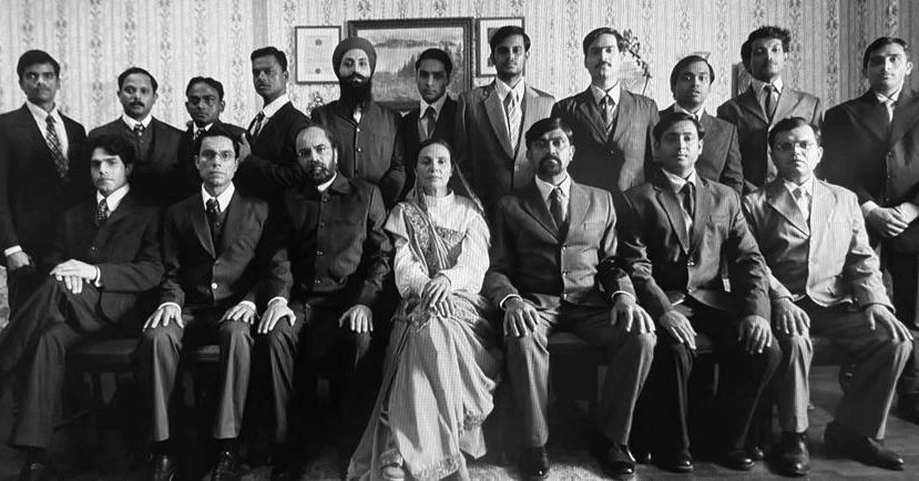 swatantra-veer-savarkar-reviews body Working Women Randeep Hooda delivers a powerful performance in Swatantra Veer Savarkar, but the film's portrayal of the controversial freedom fighter is sure to spark debate. This review explores the movie's depiction of Savarkar's life, ideology, and legacy, while also considering the film's historical accuracy and potential biases. Is Swatantra Veer Savarkar a brave biopic or a one-sided glorification? Read our review to find out!